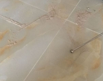 南丹瓷砖空鼓维修公司分享粘合剂选择不当在瓷砖铺贴过程中可能导致以下问题